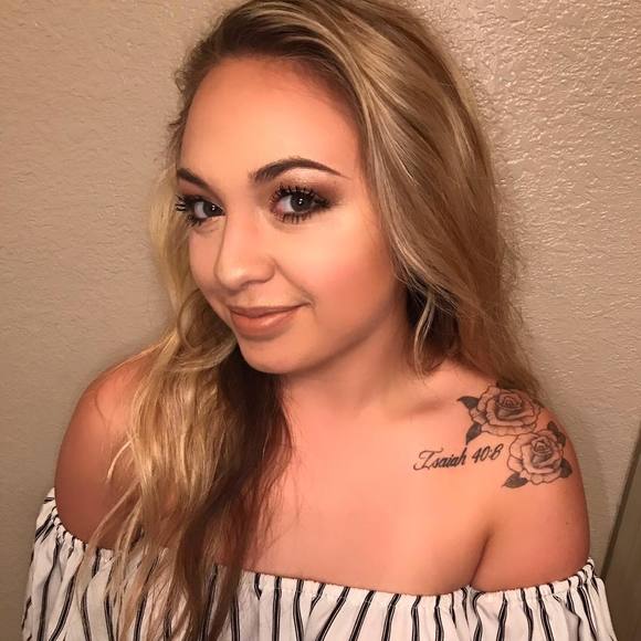 Meet your Posher, Maddie - Picture 1 of 1